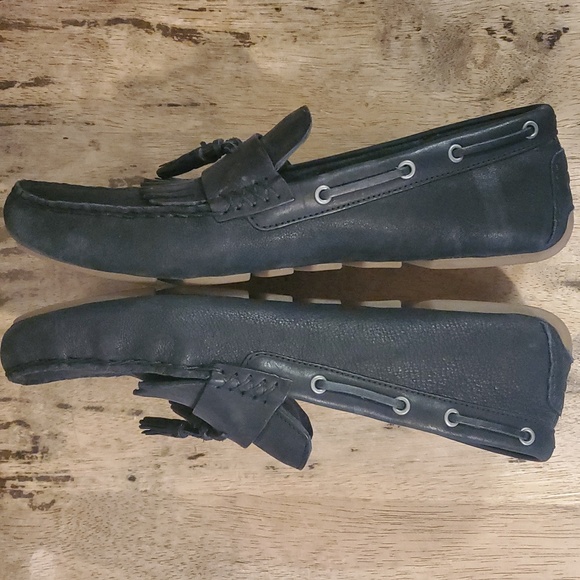 UGG Black Leather Loafers Mens Size 10.5 Slipper Shoes Fringe Tassels SN 1010139 - Picture 2 of 16